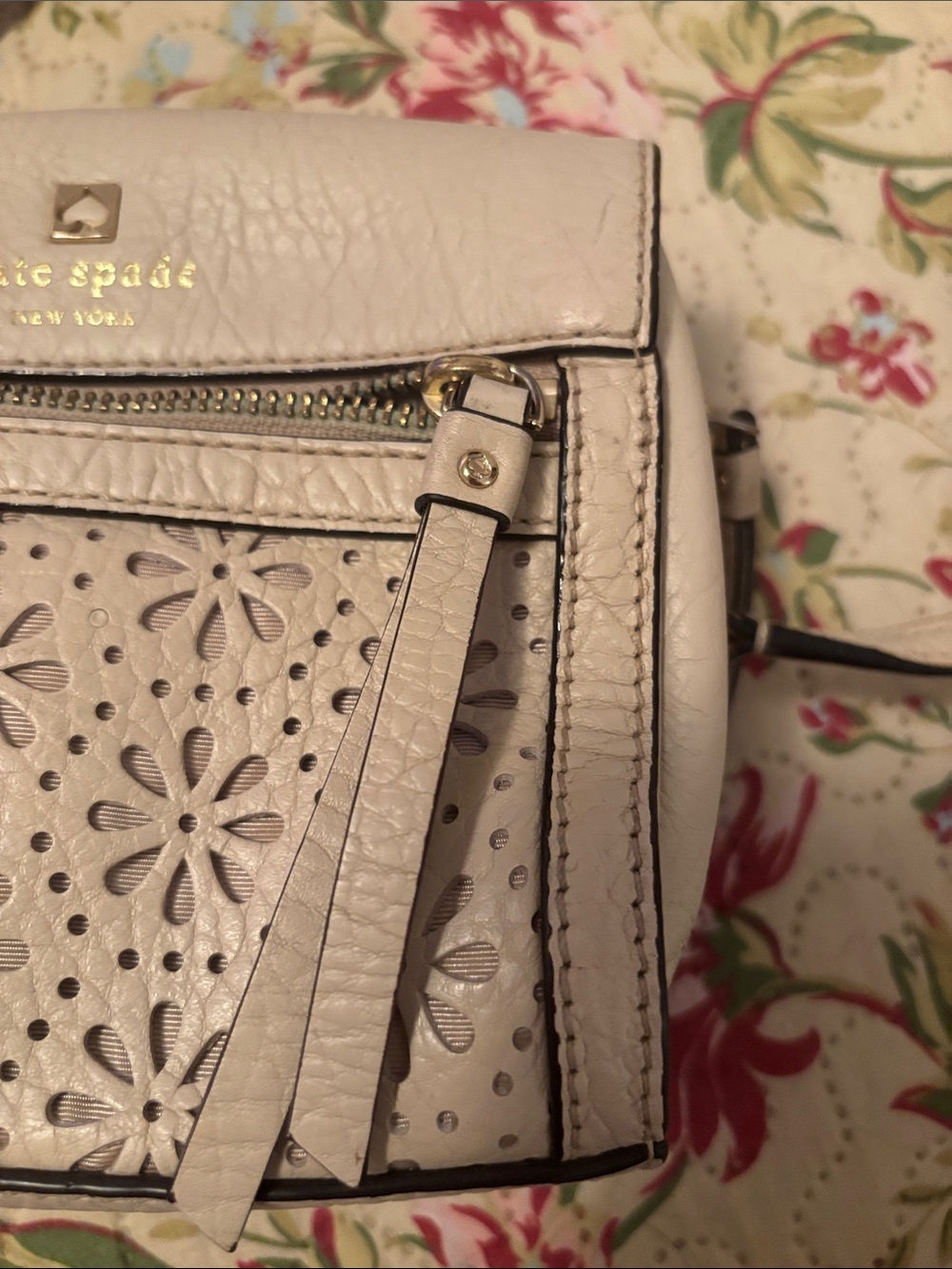 kate spade cream floral laser-cut leather crossbody - Picture 10 of 11